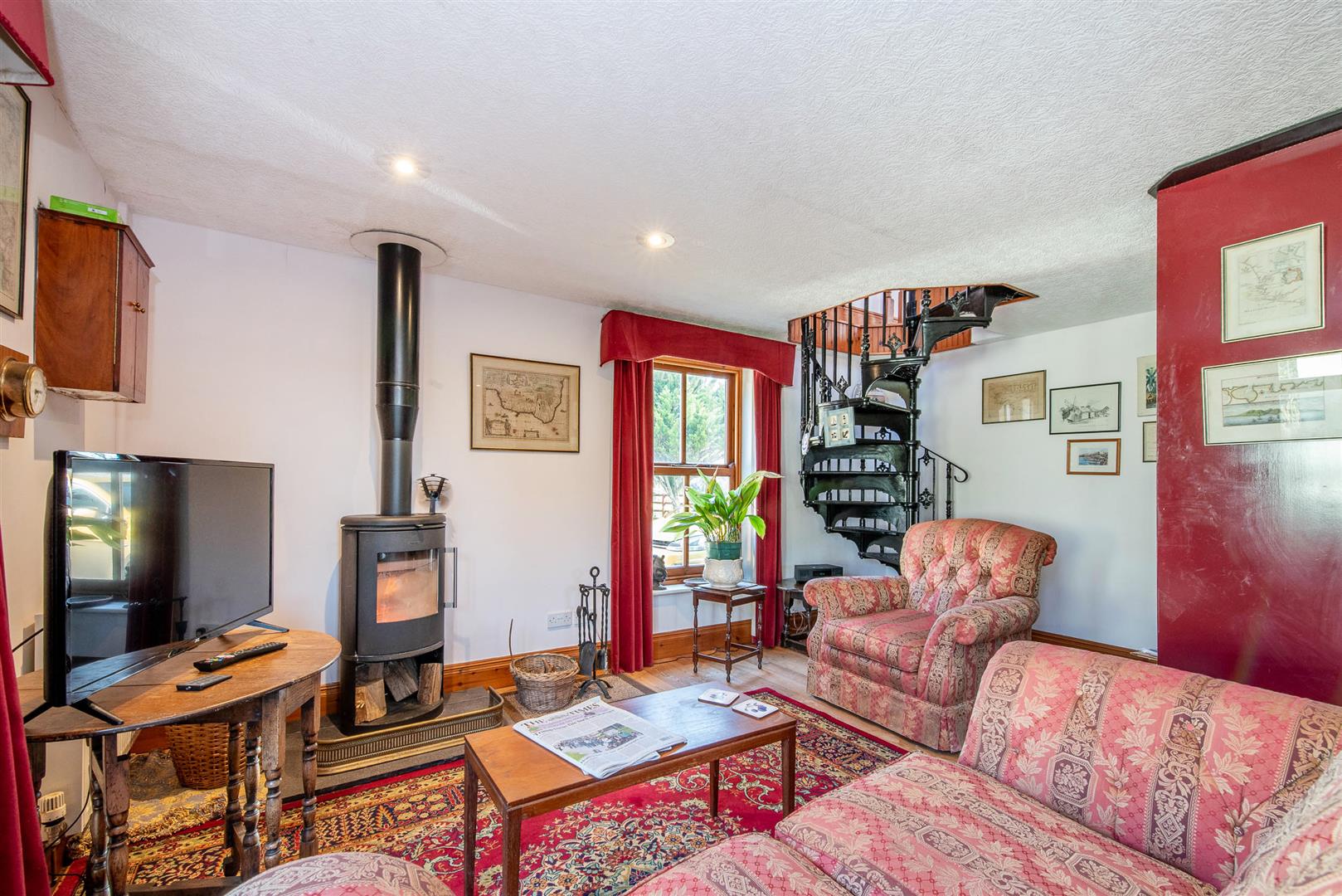 4 bed property in Knoll Lane, Preston
